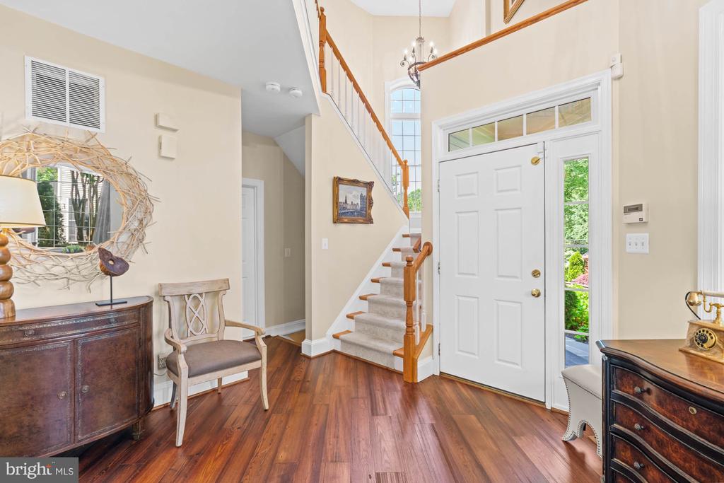 1249 BEVERLY ROAD
