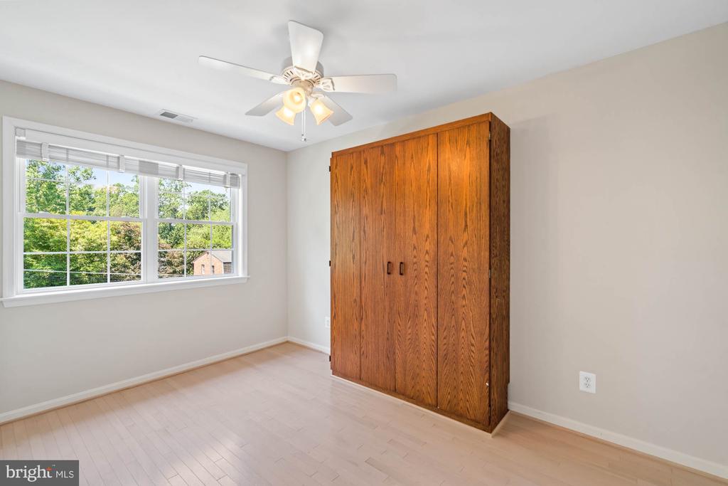1249 BEVERLY ROAD