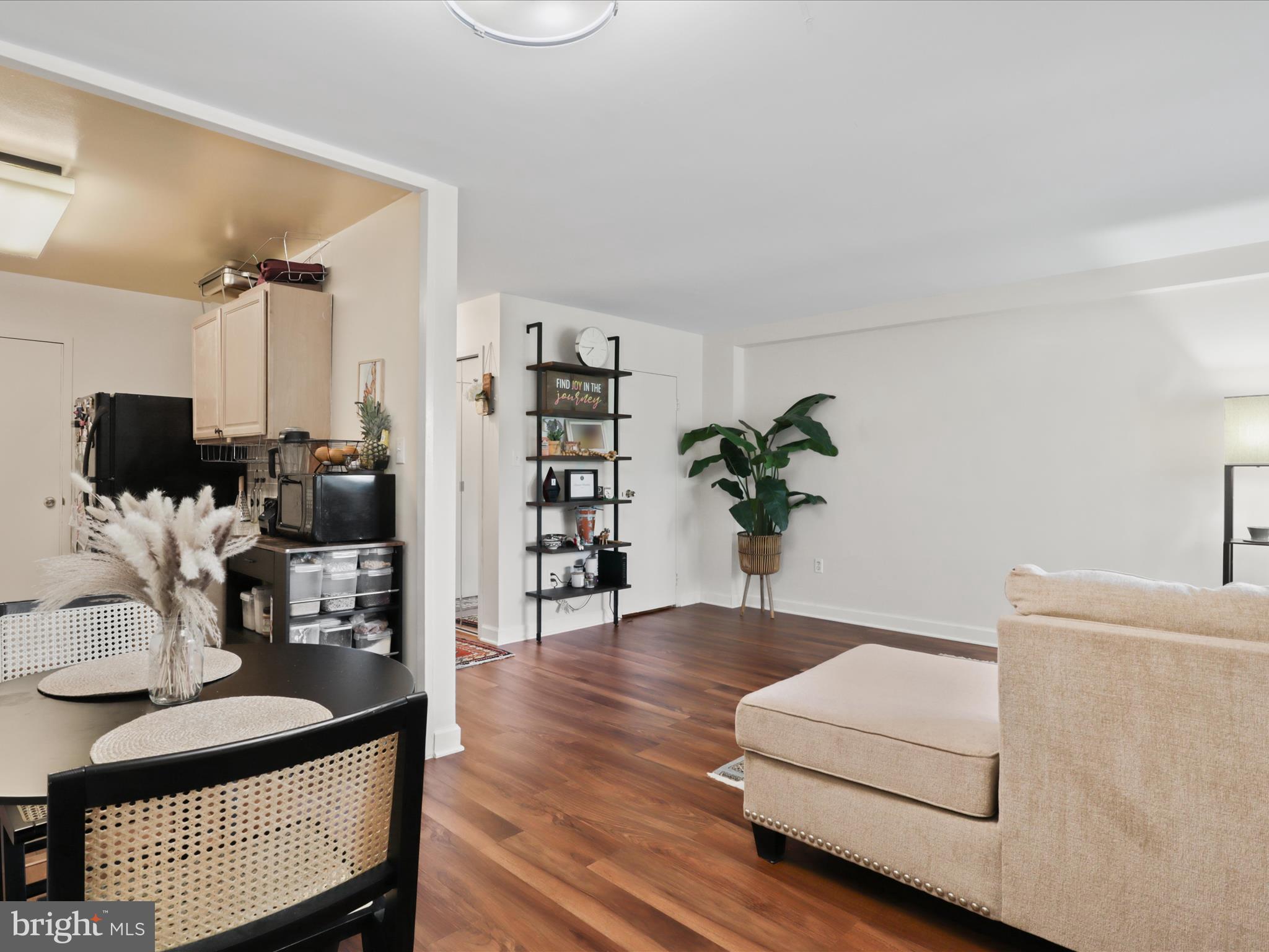 6621 WAKEFIELD DRIVE 305