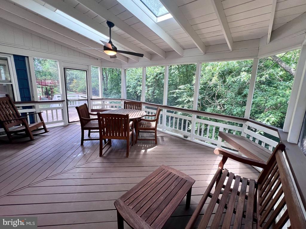 9101 STREAMVIEW LANE