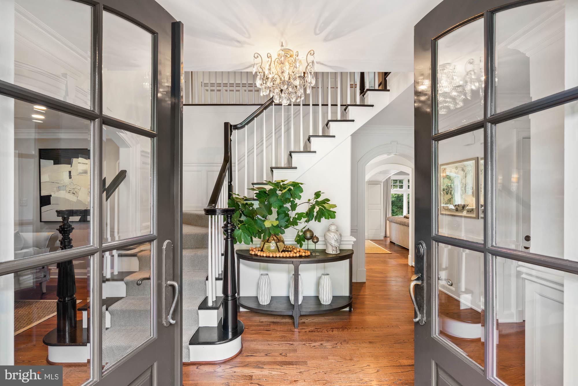 632 RIVERCREST DRIVE