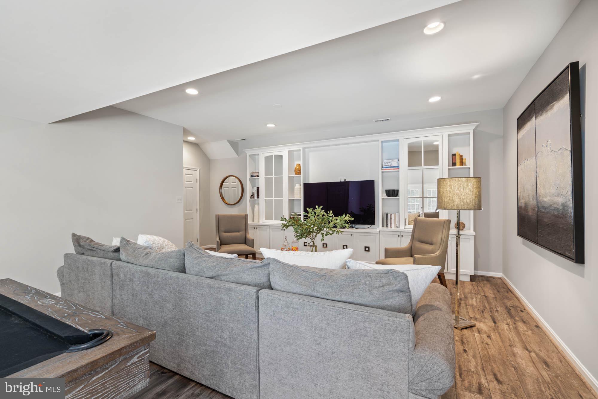 632 RIVERCREST DRIVE