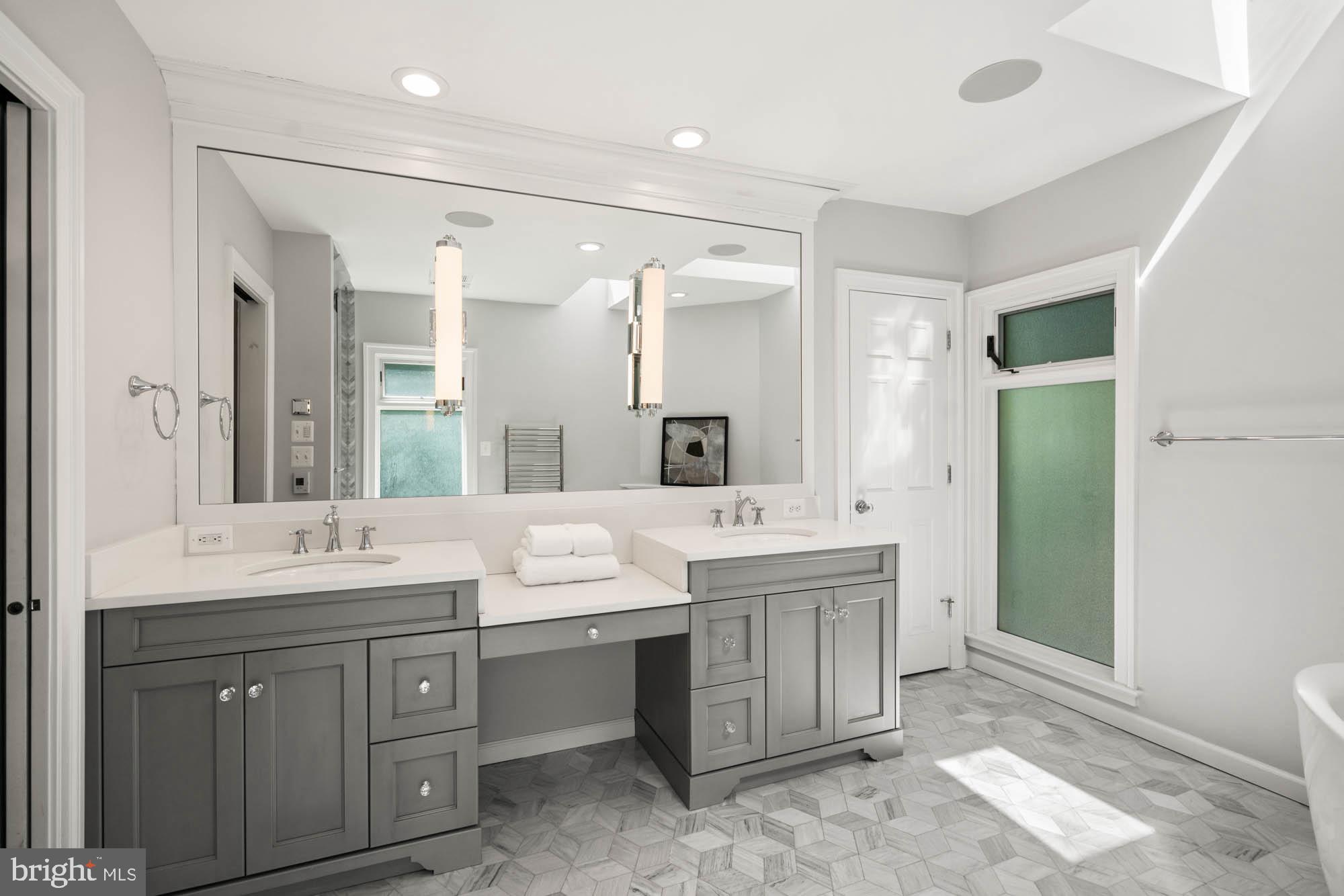 632 RIVERCREST DRIVE