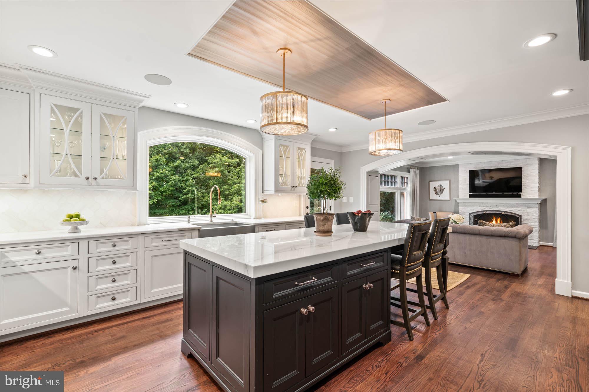 632 RIVERCREST DRIVE