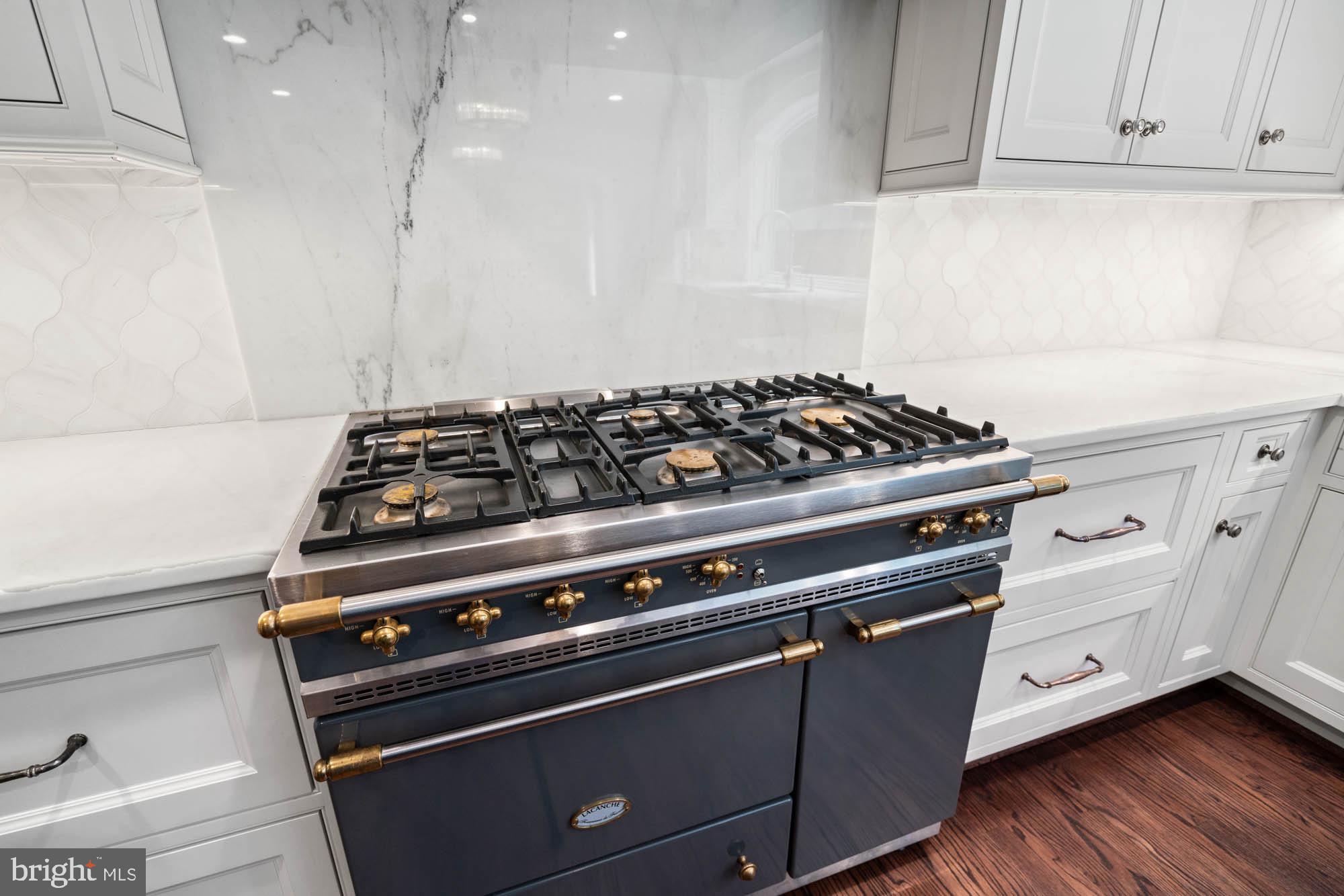 632 RIVERCREST DRIVE