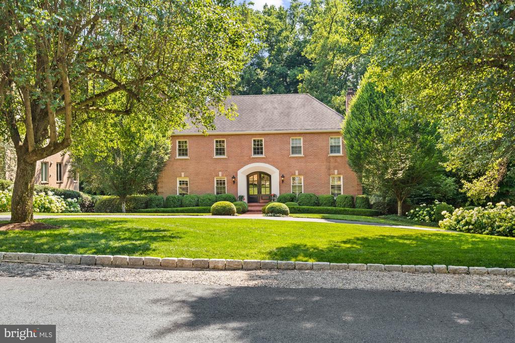 632 RIVERCREST DRIVE