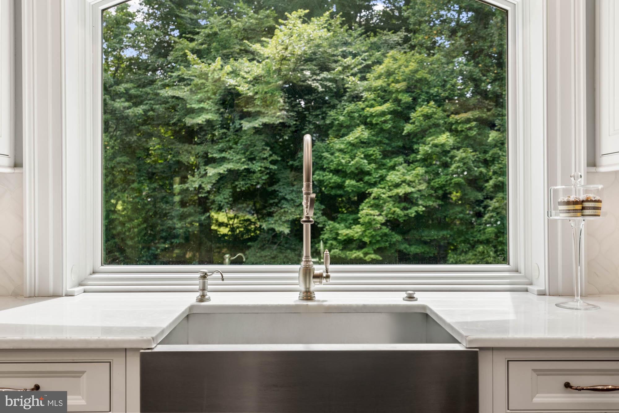 632 RIVERCREST DRIVE