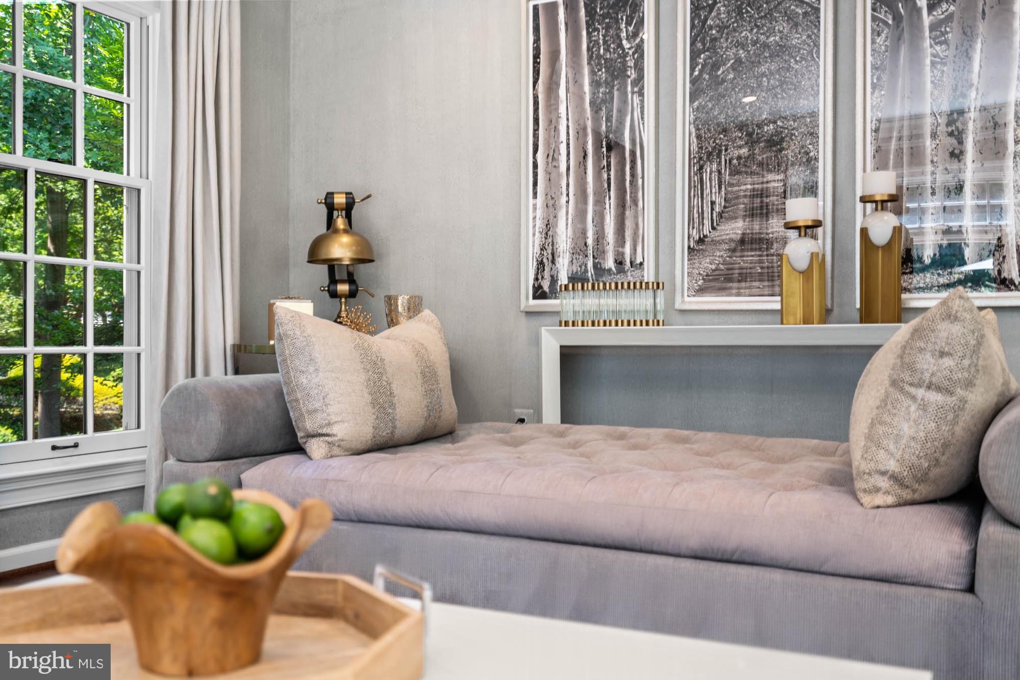 632 RIVERCREST DRIVE