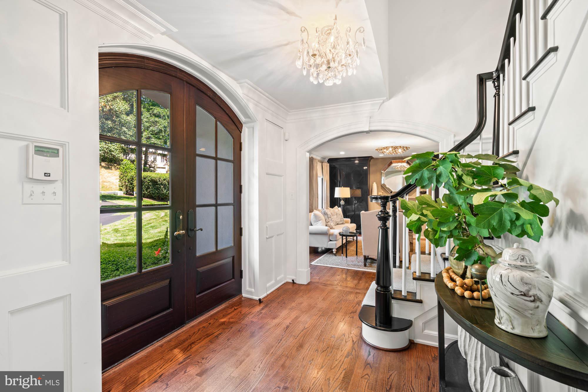 632 RIVERCREST DRIVE