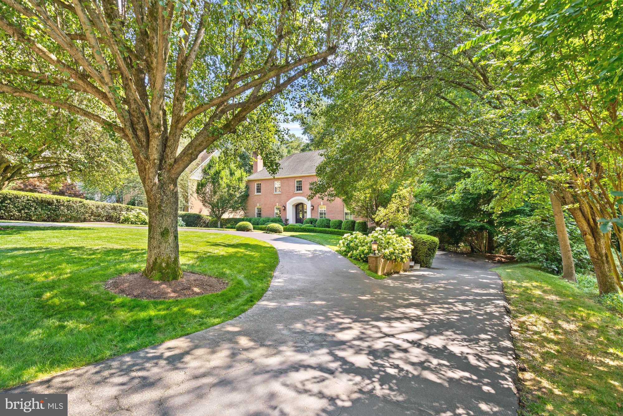 632 RIVERCREST DRIVE