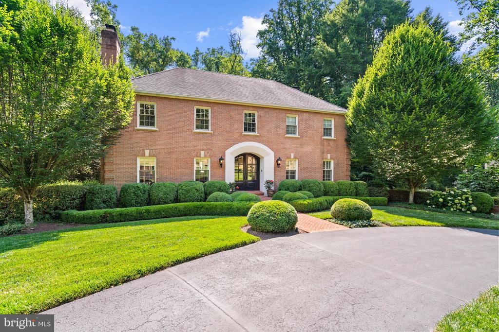 632 RIVERCREST DRIVE