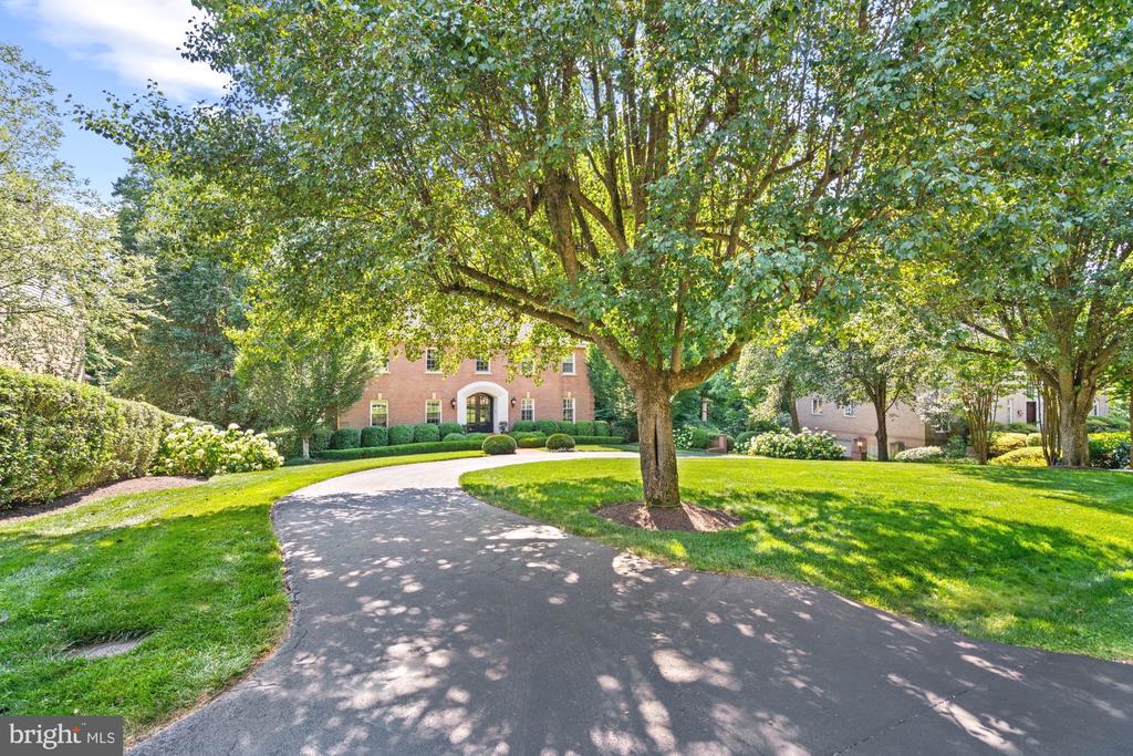632 RIVERCREST DRIVE