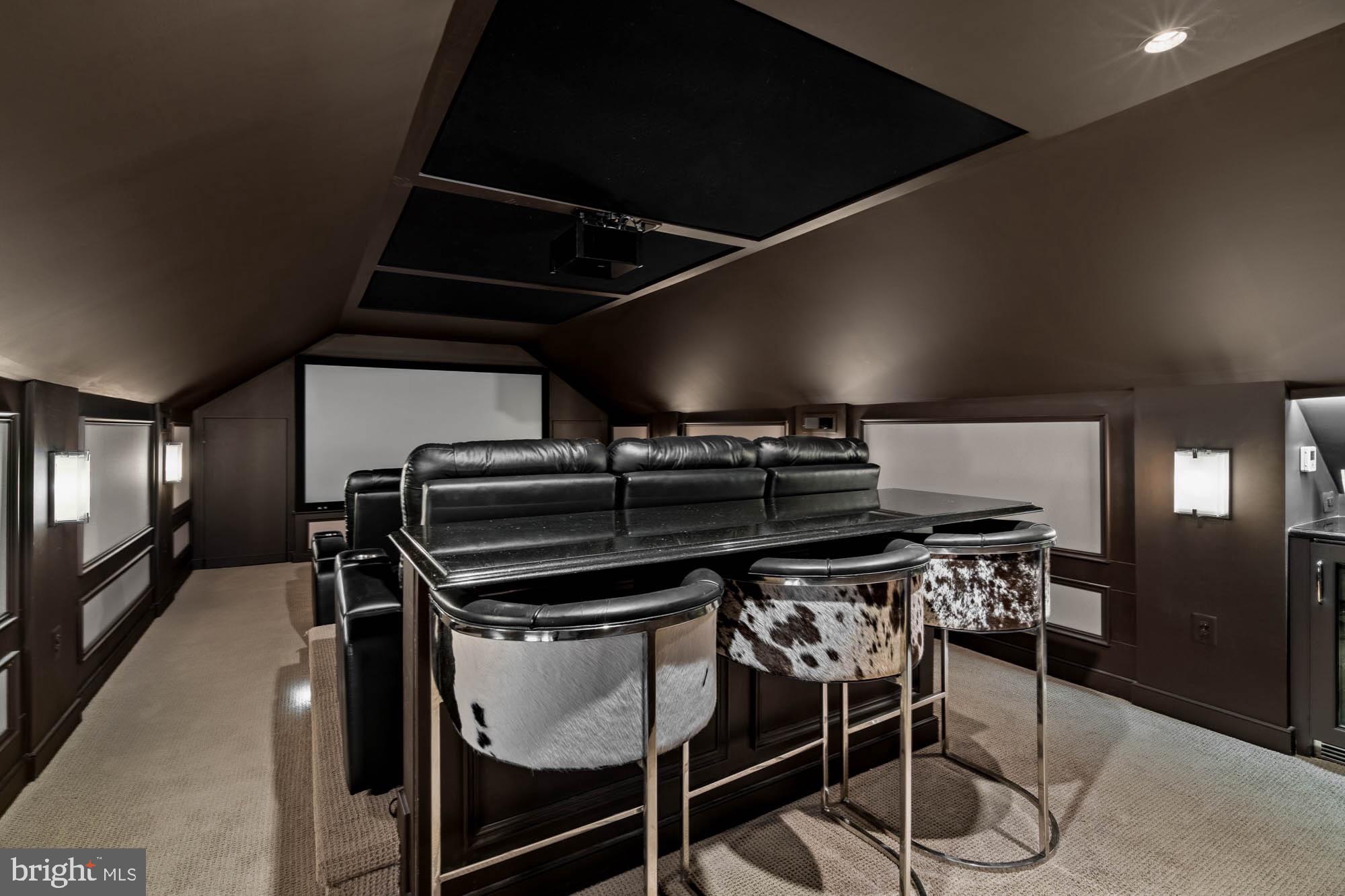 632 RIVERCREST DRIVE