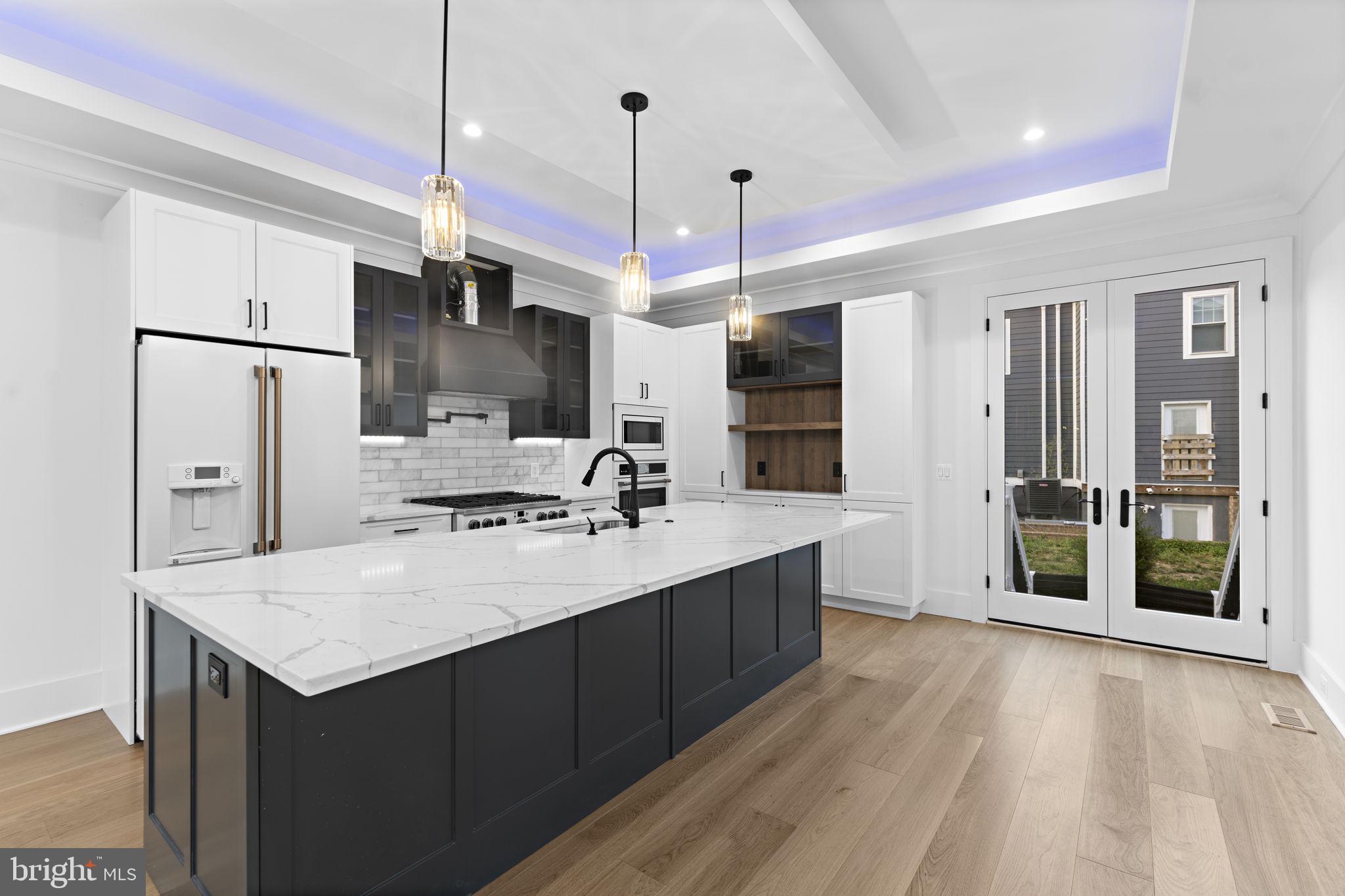 6638 HARRIETT STREET