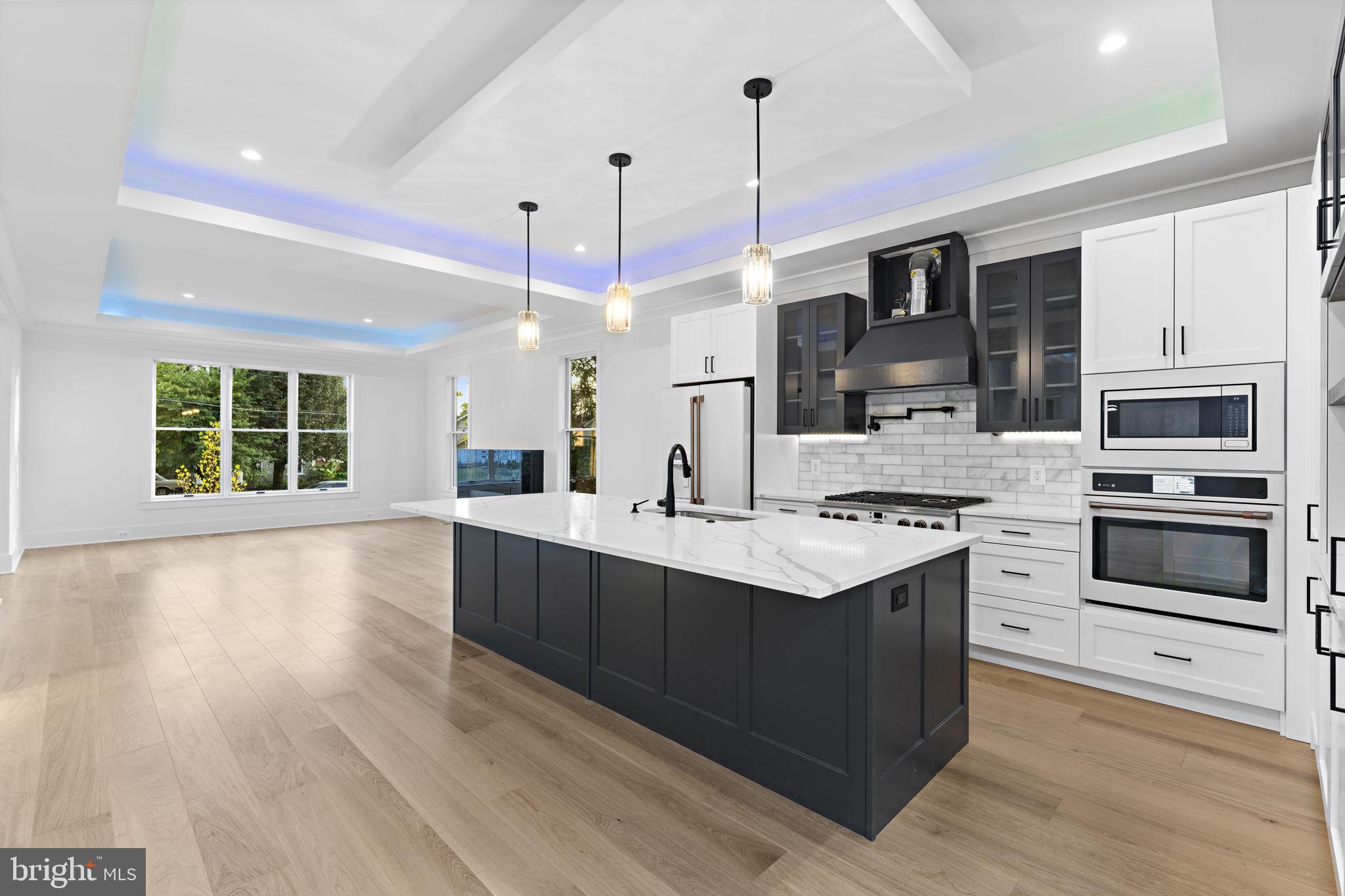 6638 HARRIETT STREET