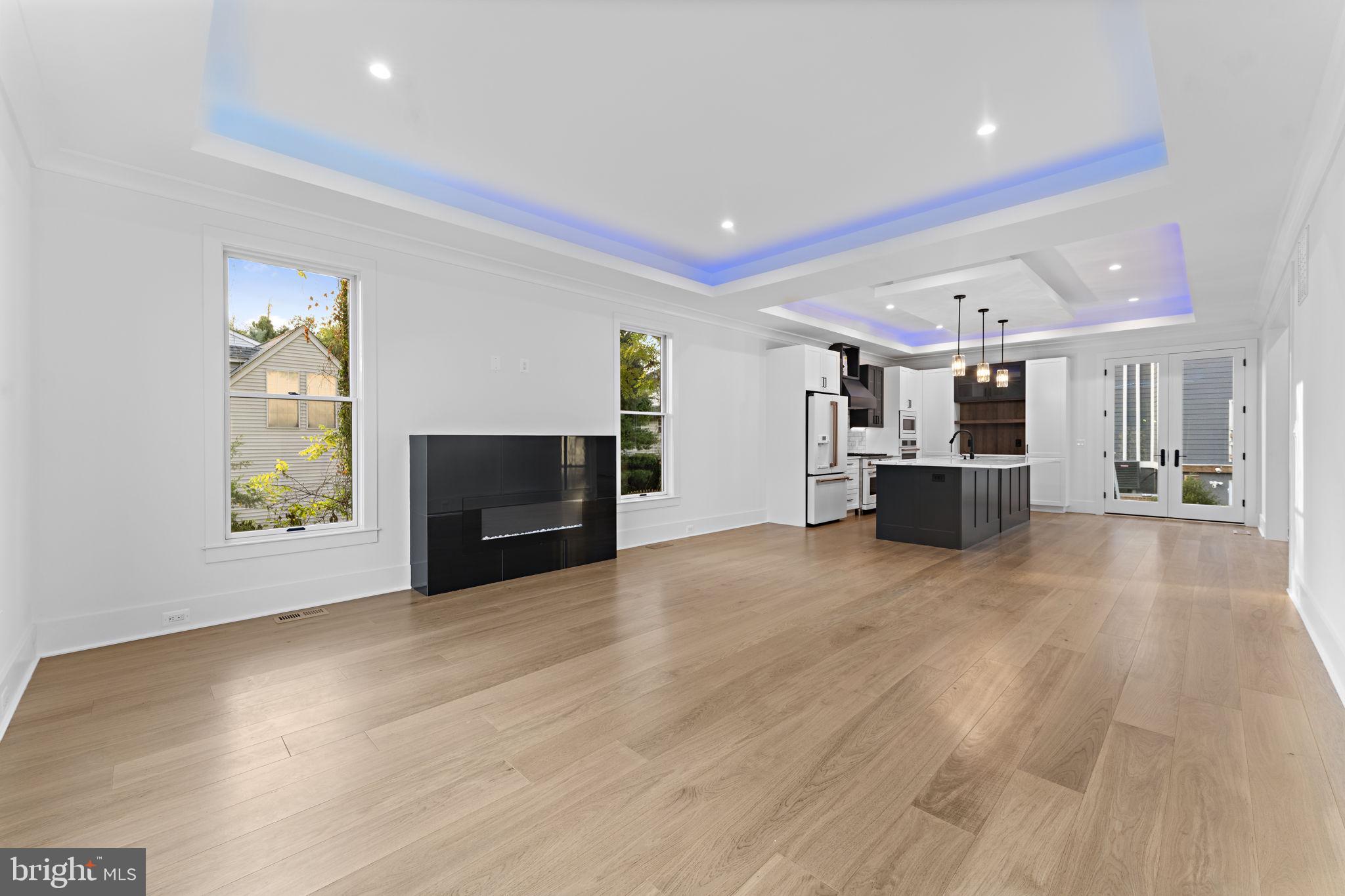 6638 HARRIETT STREET