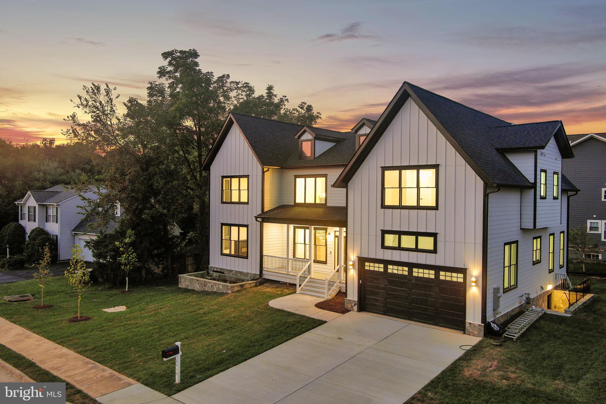 6638 HARRIETT STREET