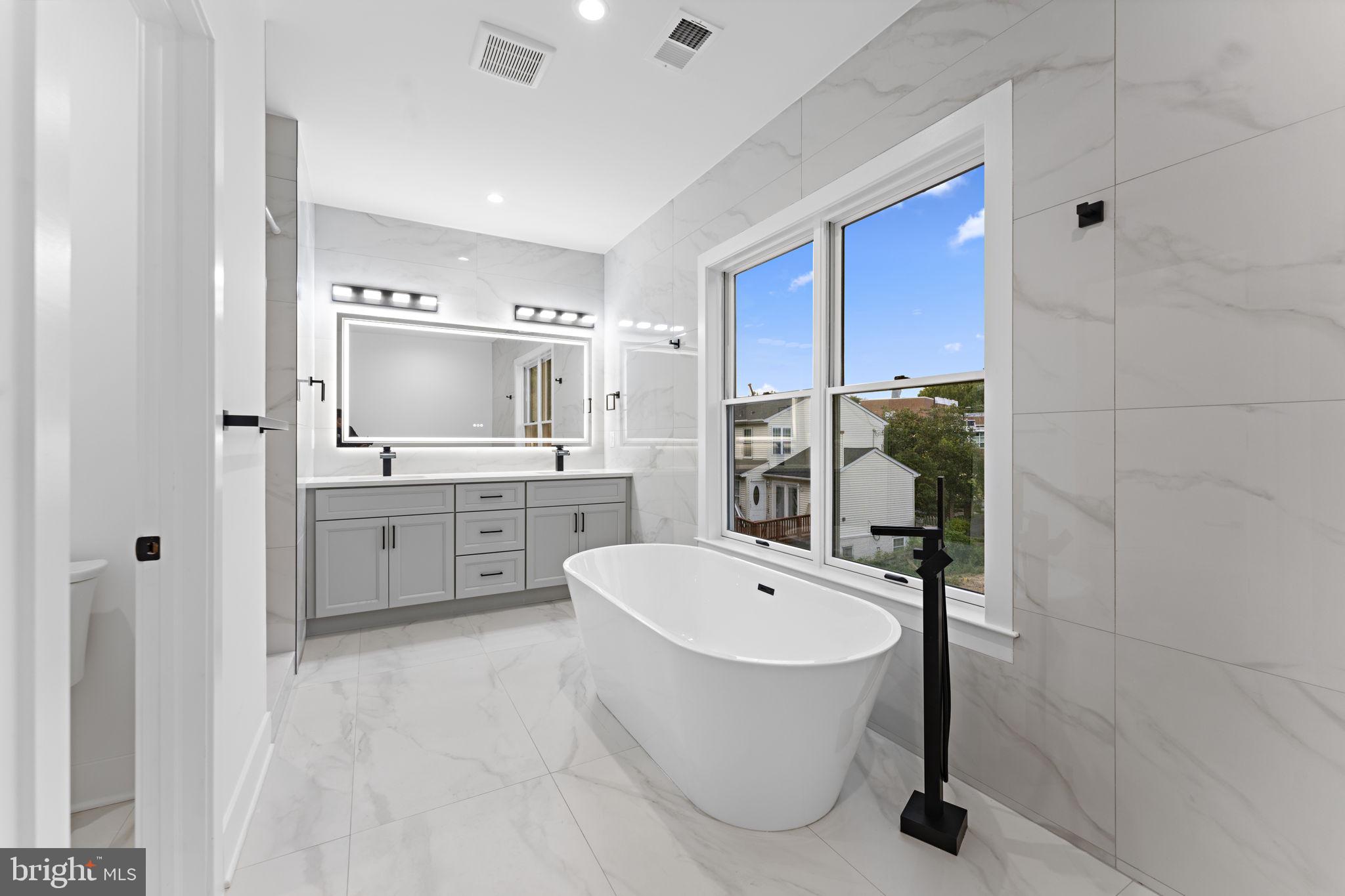 6638 HARRIETT STREET