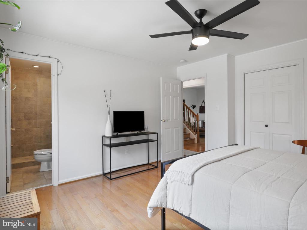 1212 SUMMERFIELD DRIVE