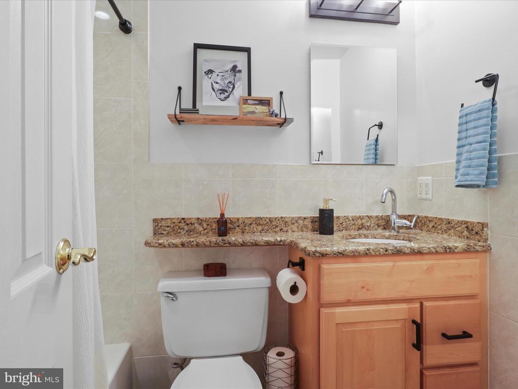 1212 SUMMERFIELD DRIVE