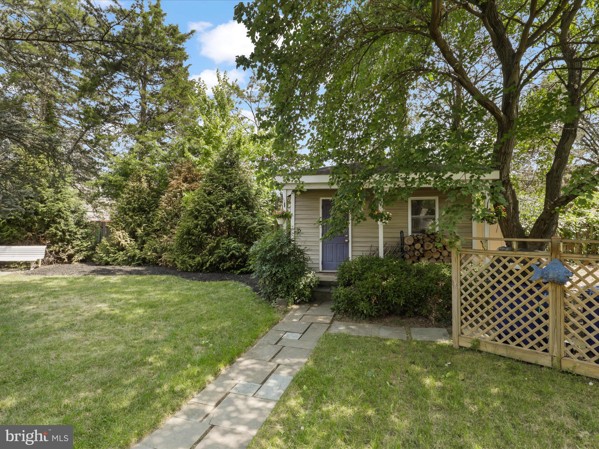 1212 SUMMERFIELD DRIVE