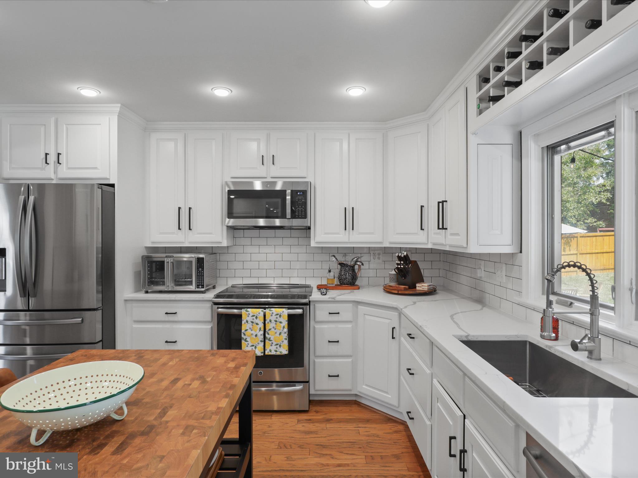 1212 SUMMERFIELD DRIVE