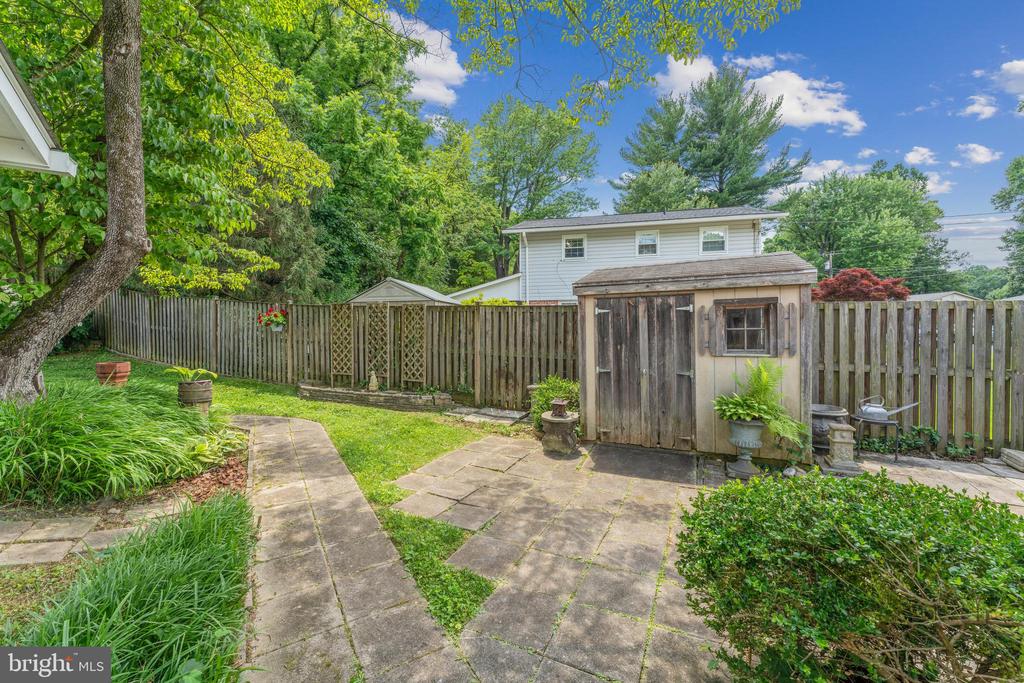 3701 FOREST GROVE DRIVE