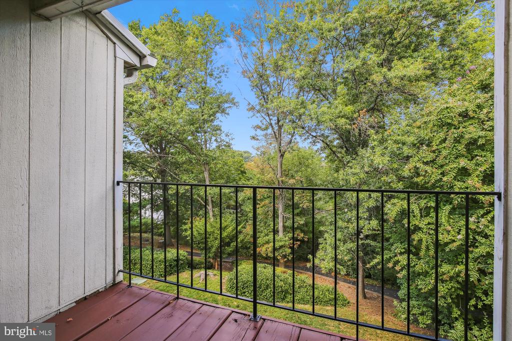 7757 INVERSHAM DRIVE 238