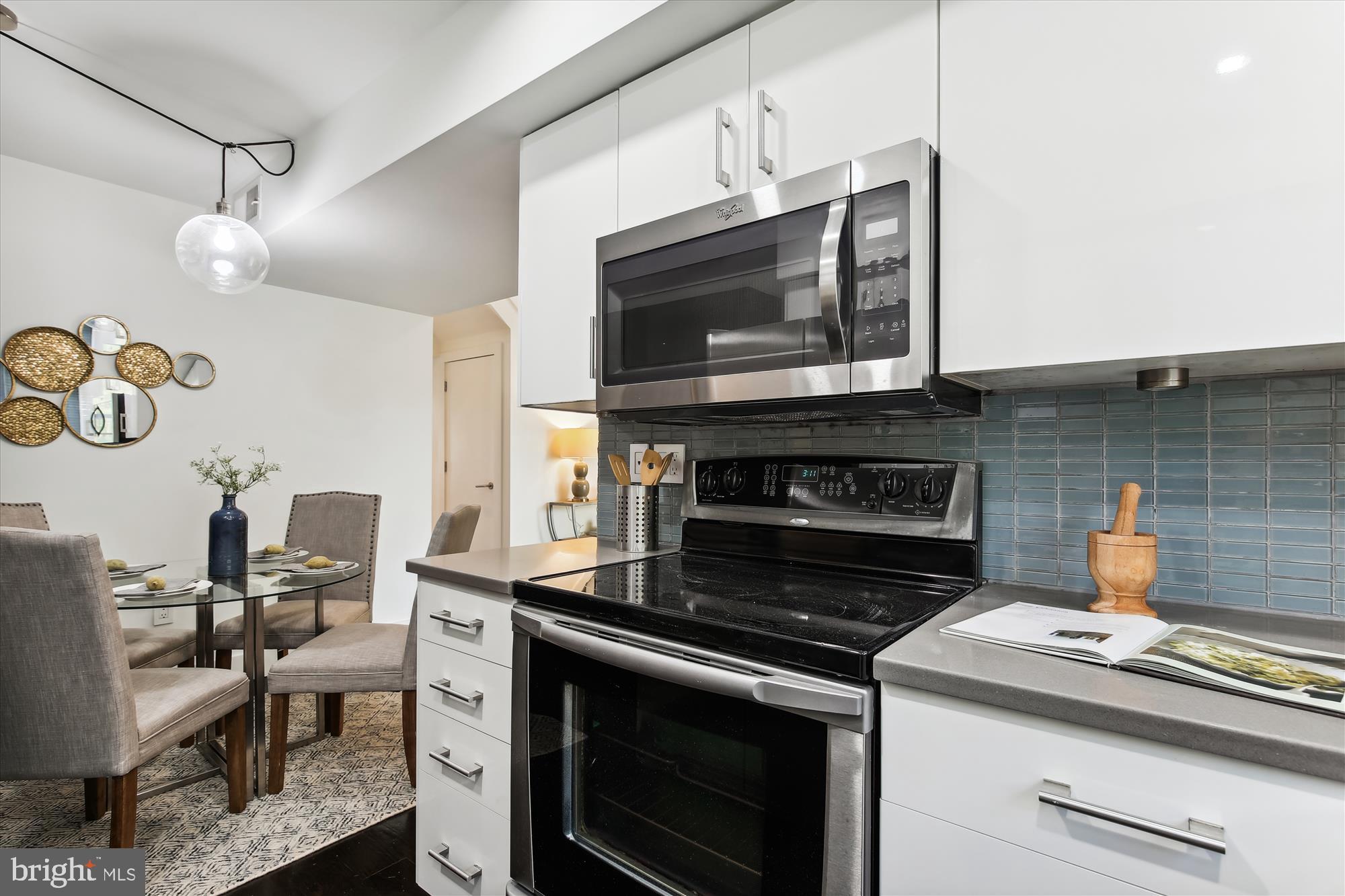 7757 INVERSHAM DRIVE 238