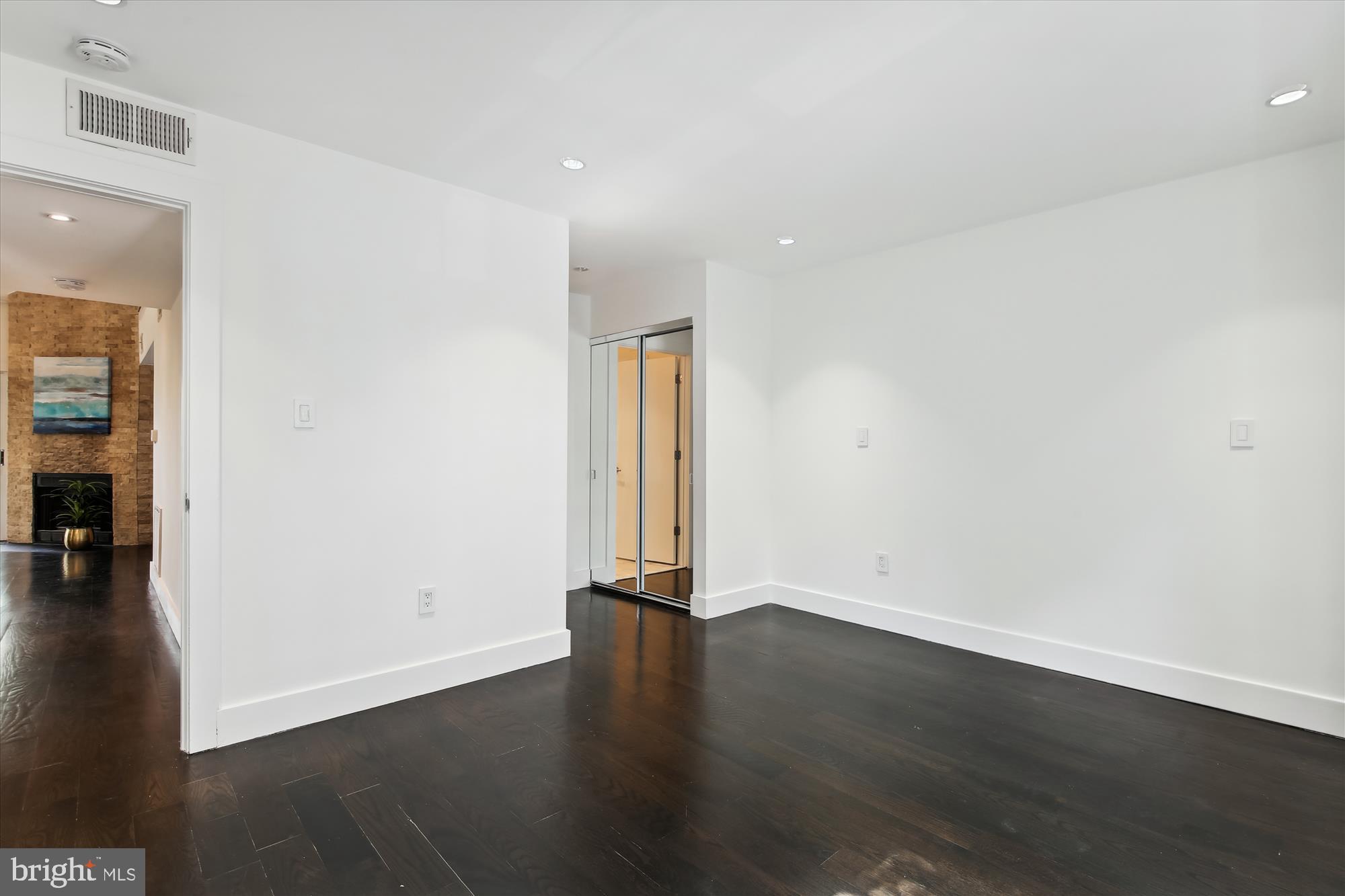 7757 INVERSHAM DRIVE 238