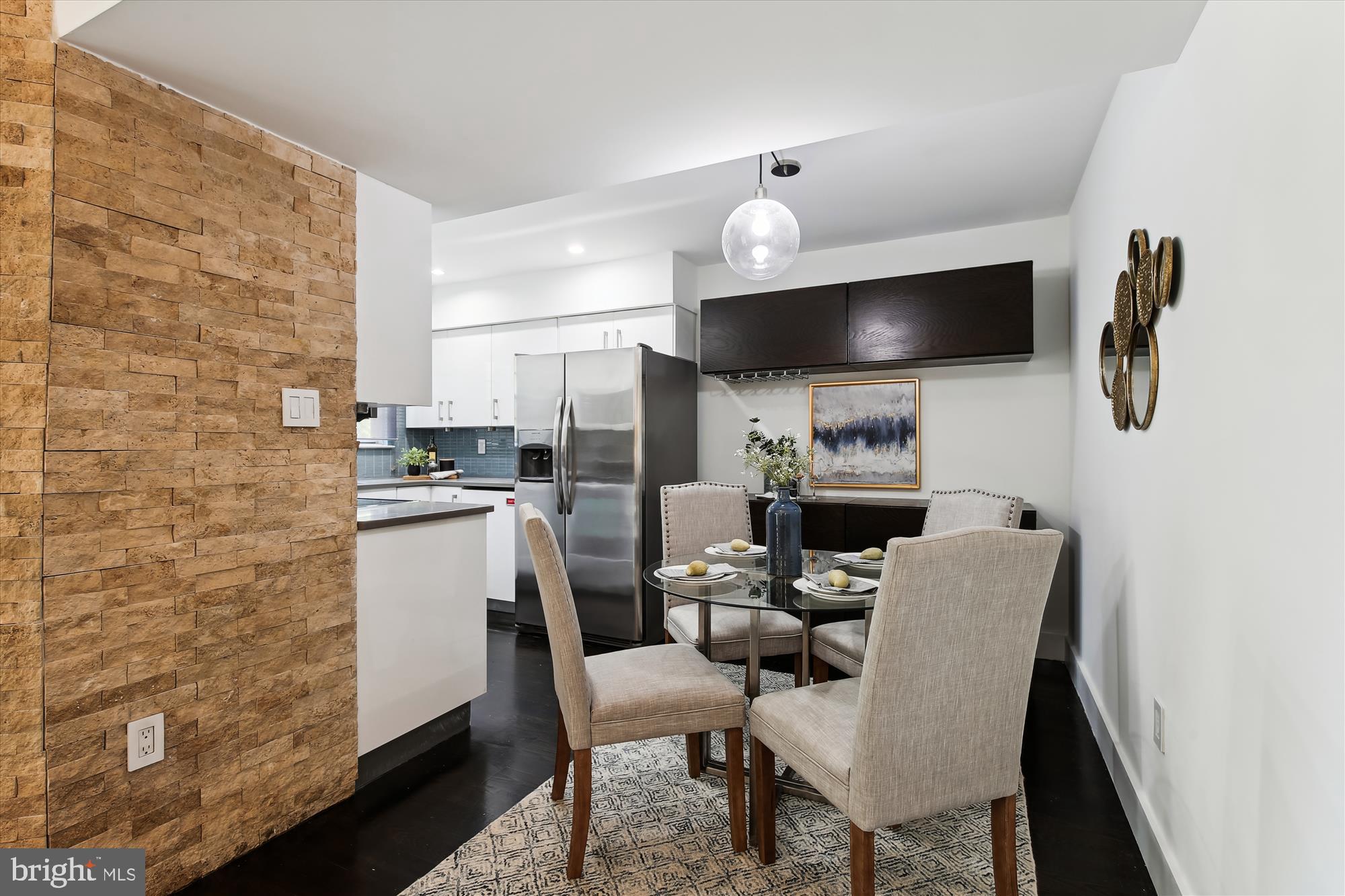 7757 INVERSHAM DRIVE 238