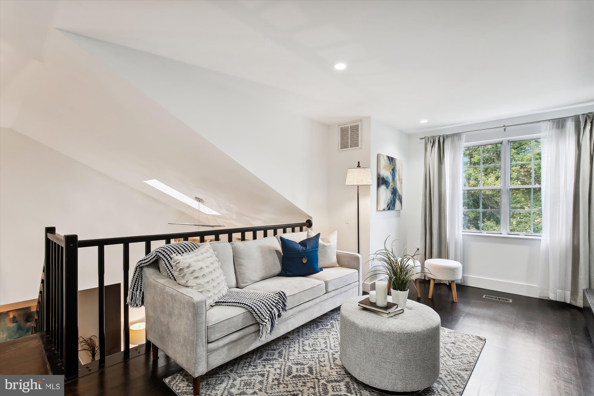 7757 INVERSHAM DRIVE 238