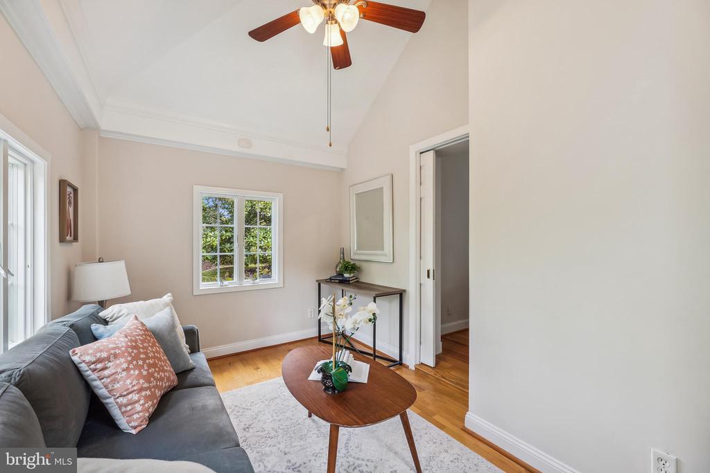 4001 FRANCONIA RD,FAIRFAX