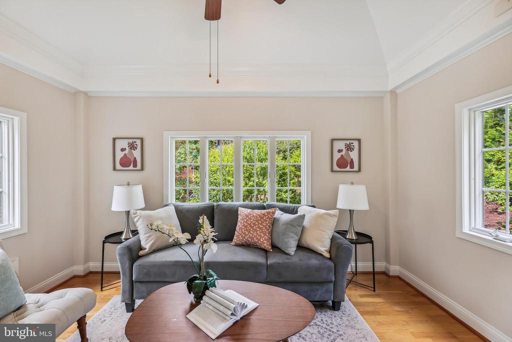 4001 FRANCONIA RD,FAIRFAX
