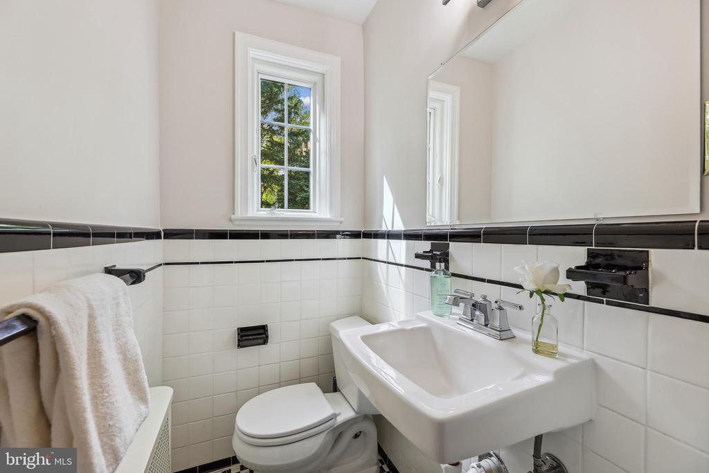 4001 FRANCONIA RD,FAIRFAX