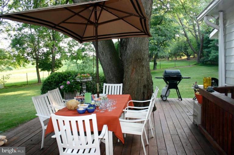 9817 BEACH MILL ROAD