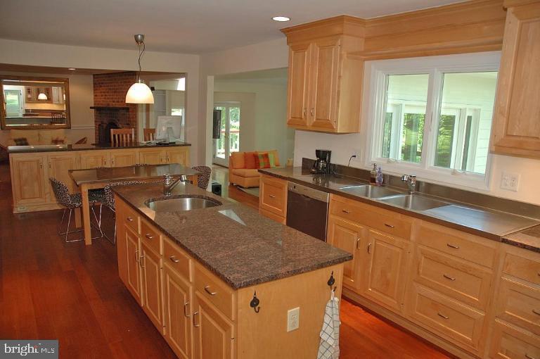 9817 BEACH MILL ROAD