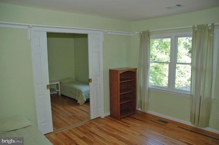 9817 BEACH MILL ROAD