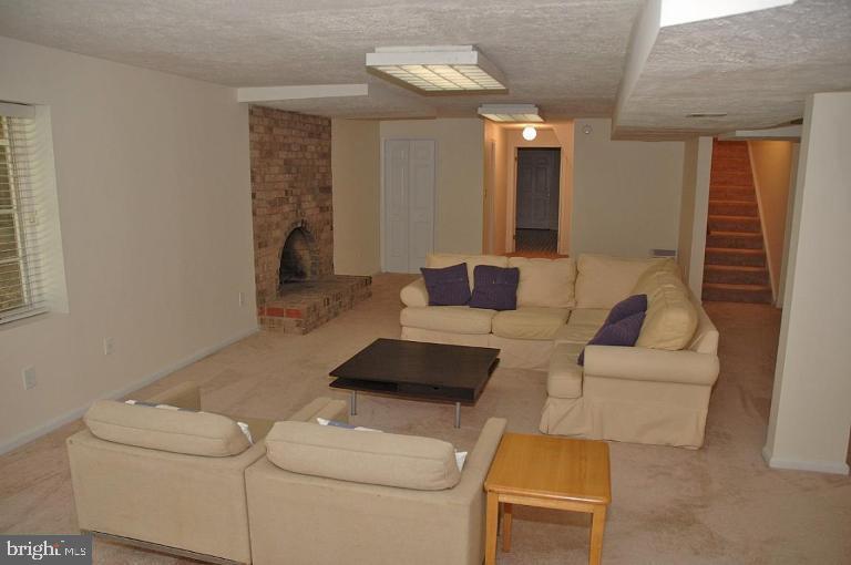 9817 BEACH MILL ROAD