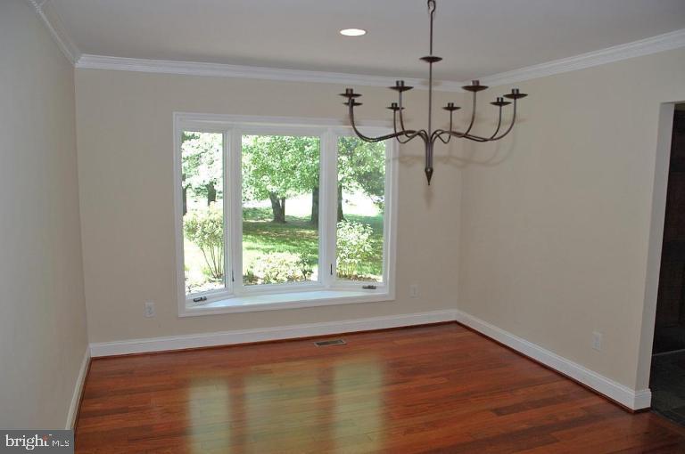 9817 BEACH MILL ROAD