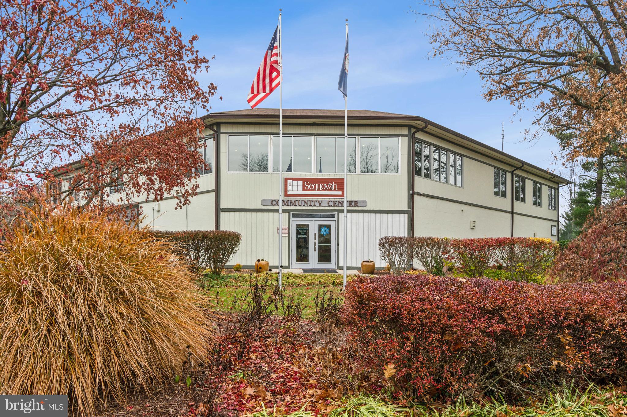 3876 MANZANITA PLACE B