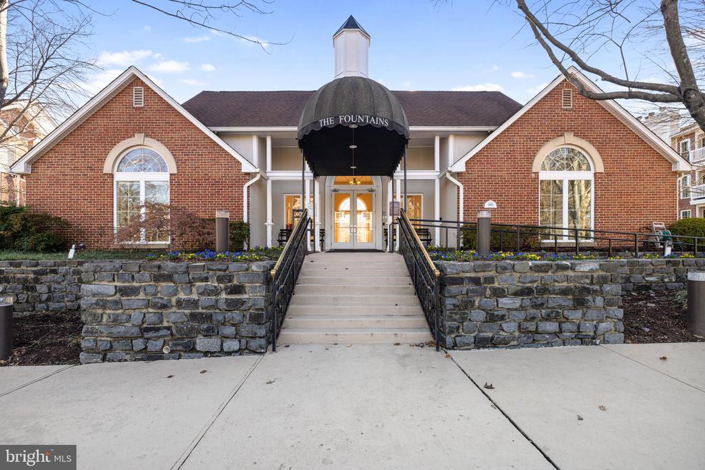 1504 LINCOLN WAY 431