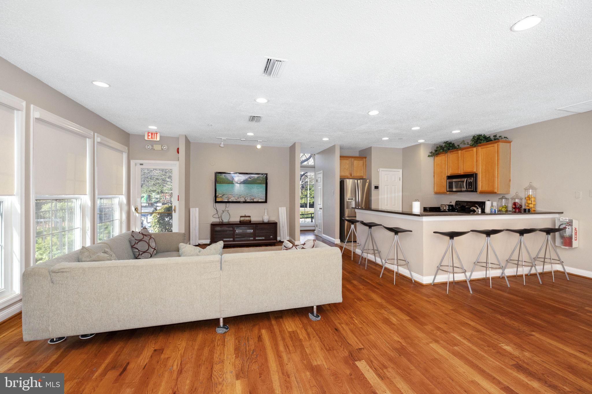 1504 LINCOLN WAY 431