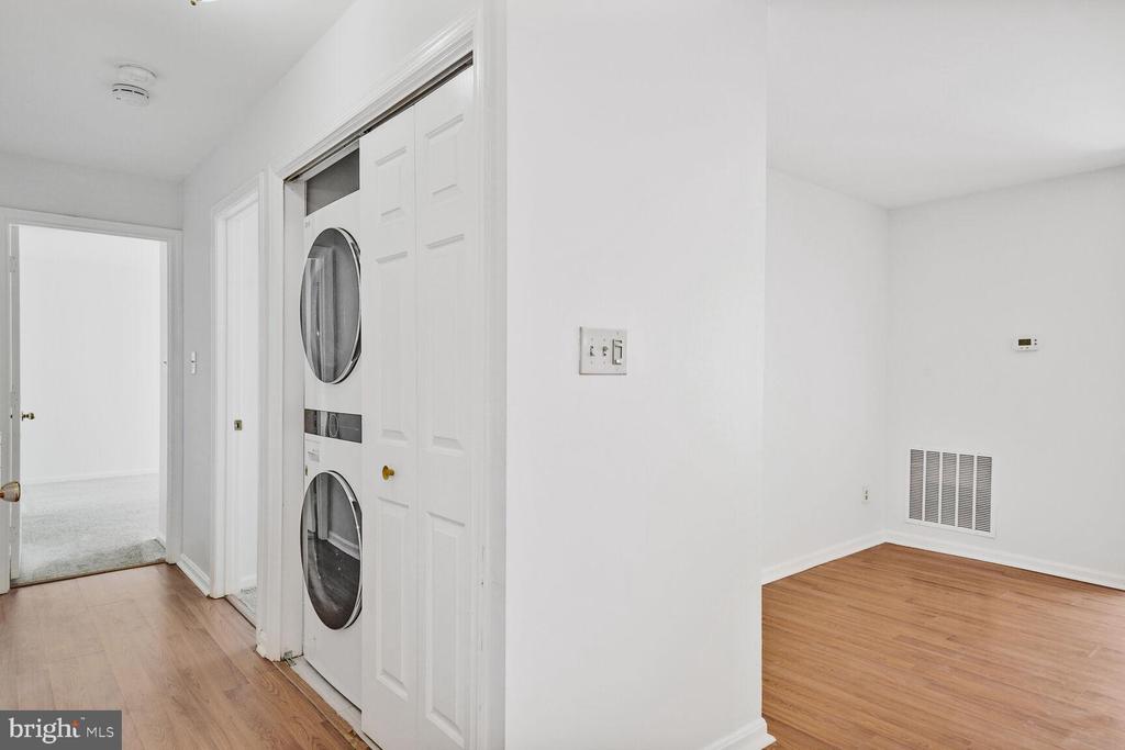 2807 LEE OAKS COURT 102