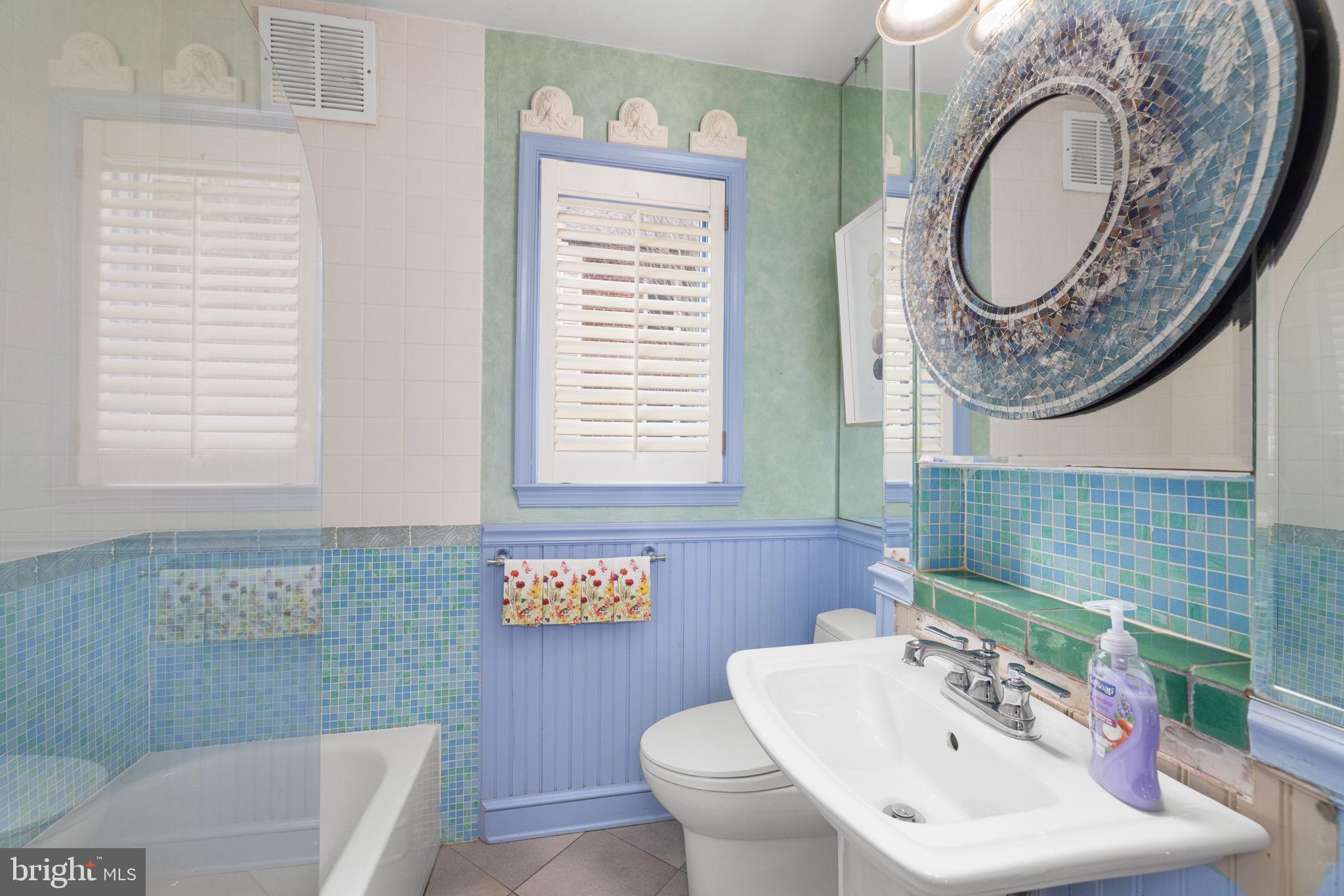 345 CHURCH STREET NE