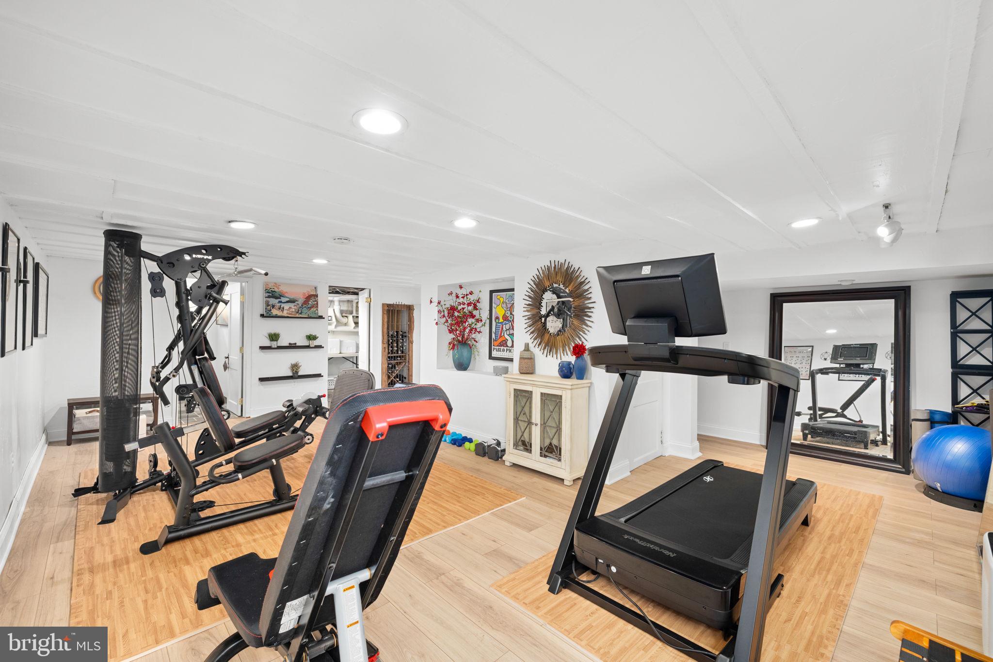 345 CHURCH STREET NE