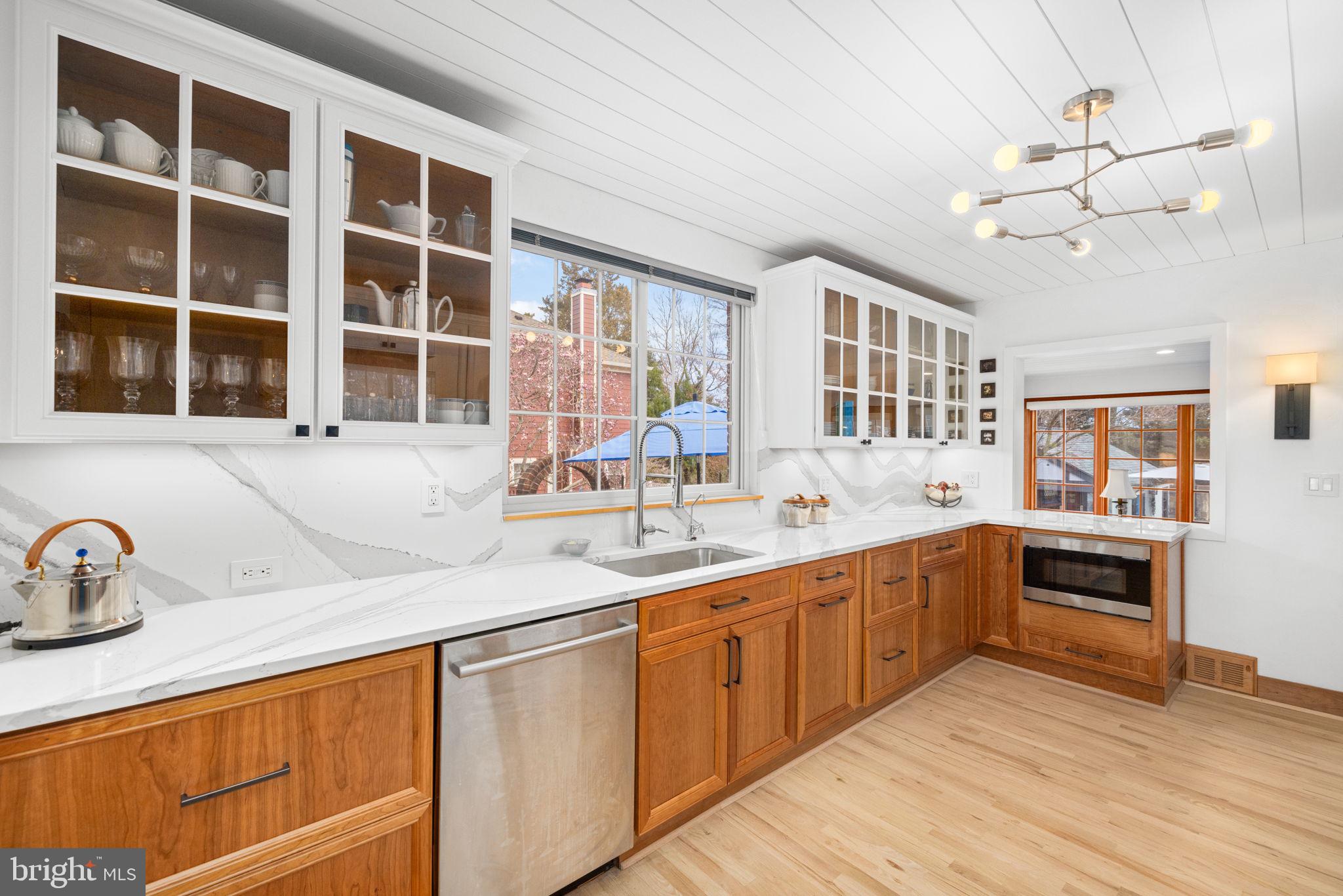 345 CHURCH STREET NE