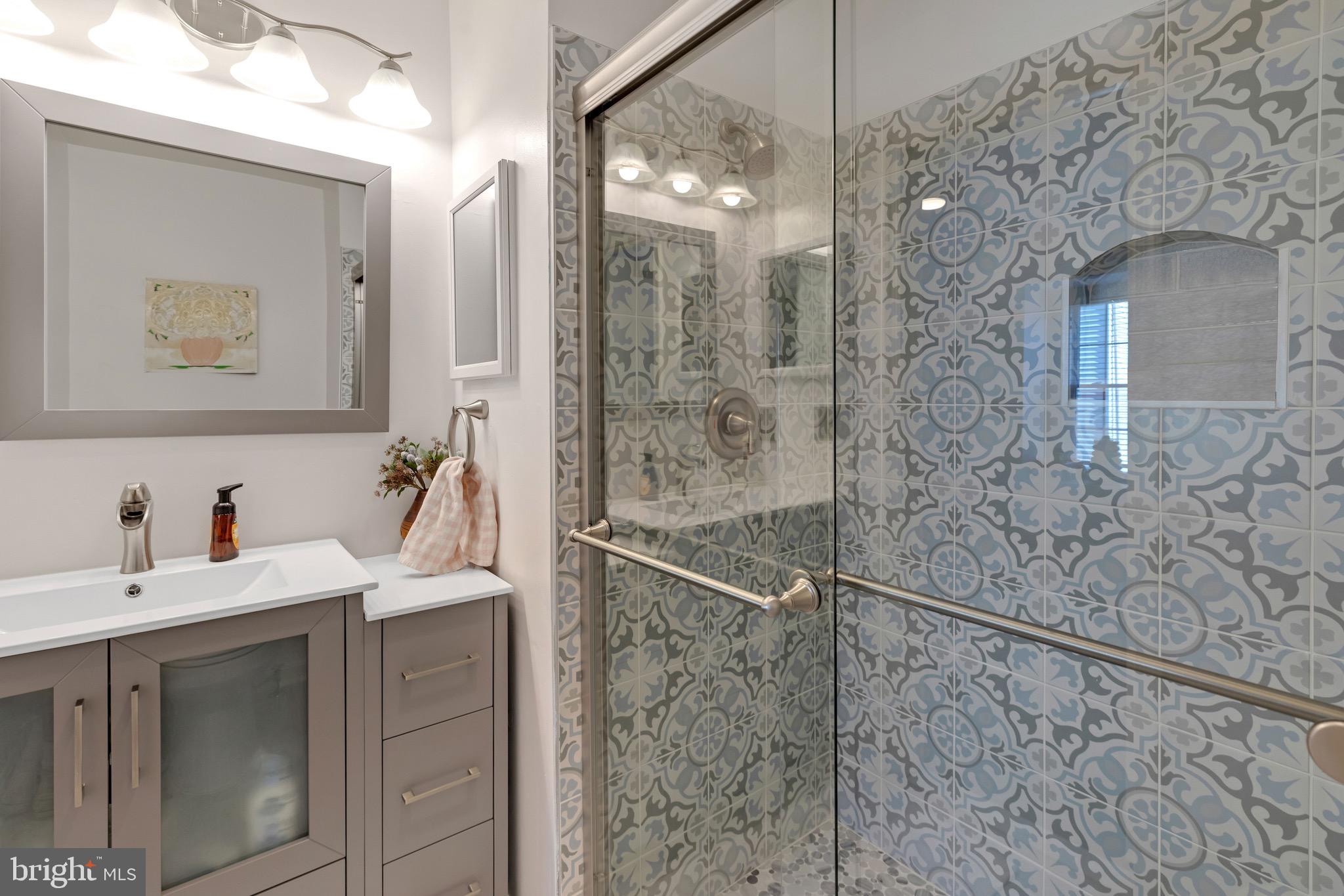 7033 SOLOMON SEAL COURT