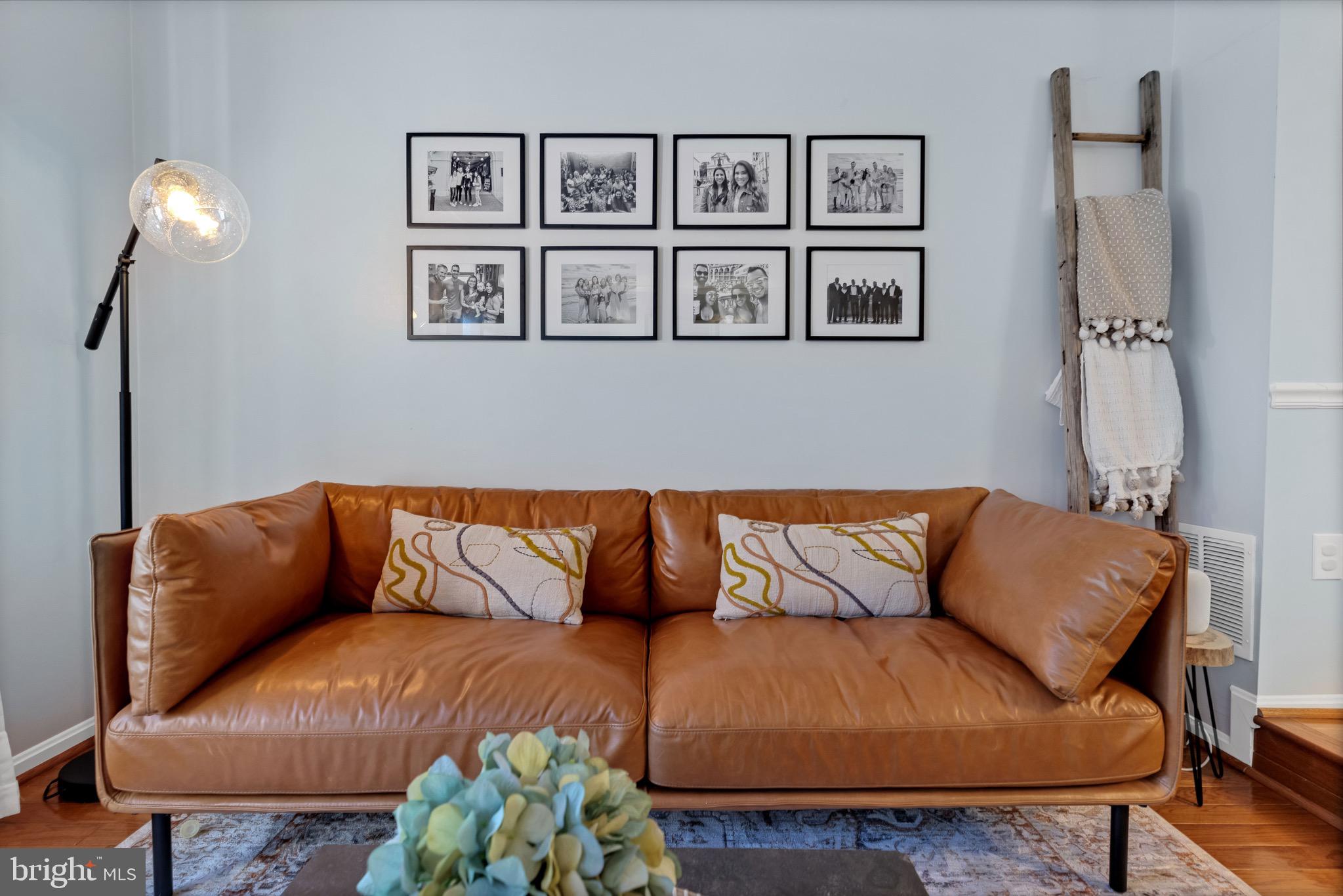 7033 SOLOMON SEAL COURT