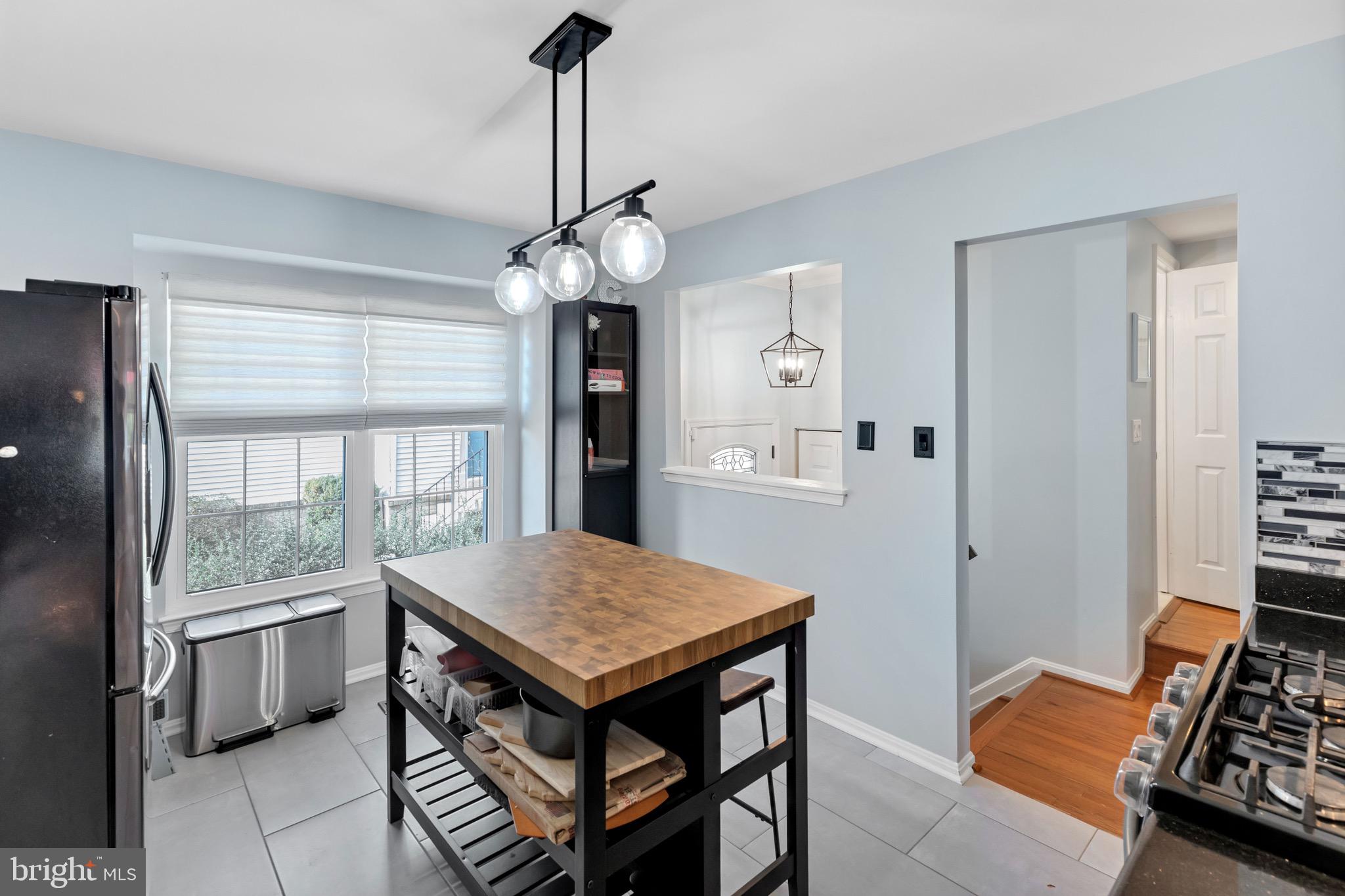 7033 SOLOMON SEAL COURT